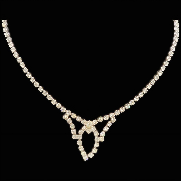 Vintage Jewelry - Vintage Rhinestone Heart Drop Necklace Sparkly Silver Tone